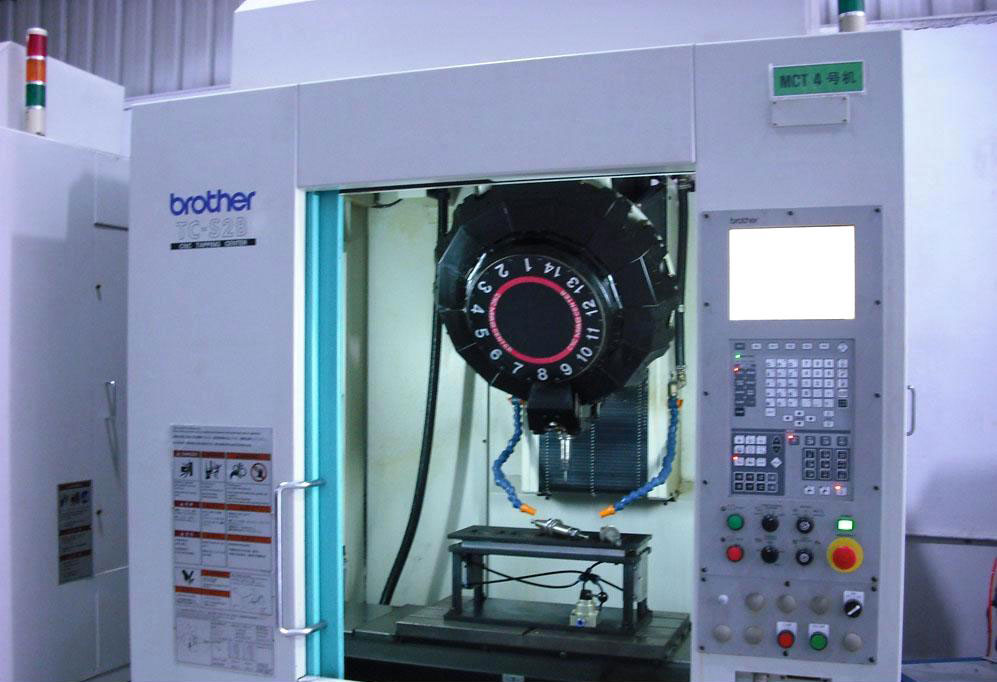 日本兄弟（Brother）钻孔攻丝CNC加工中心